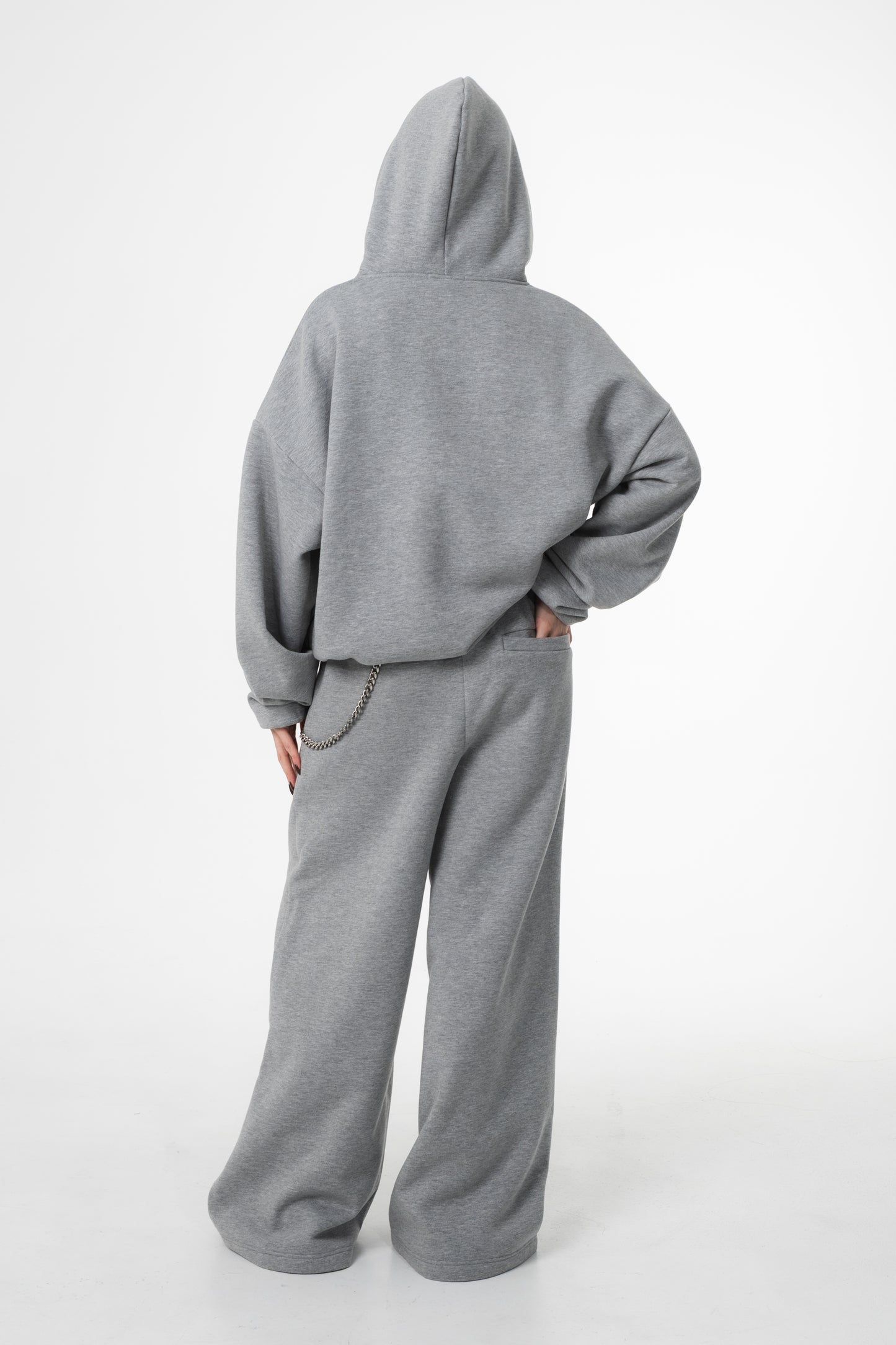 UNSOLVED GREY SWEATPANTS