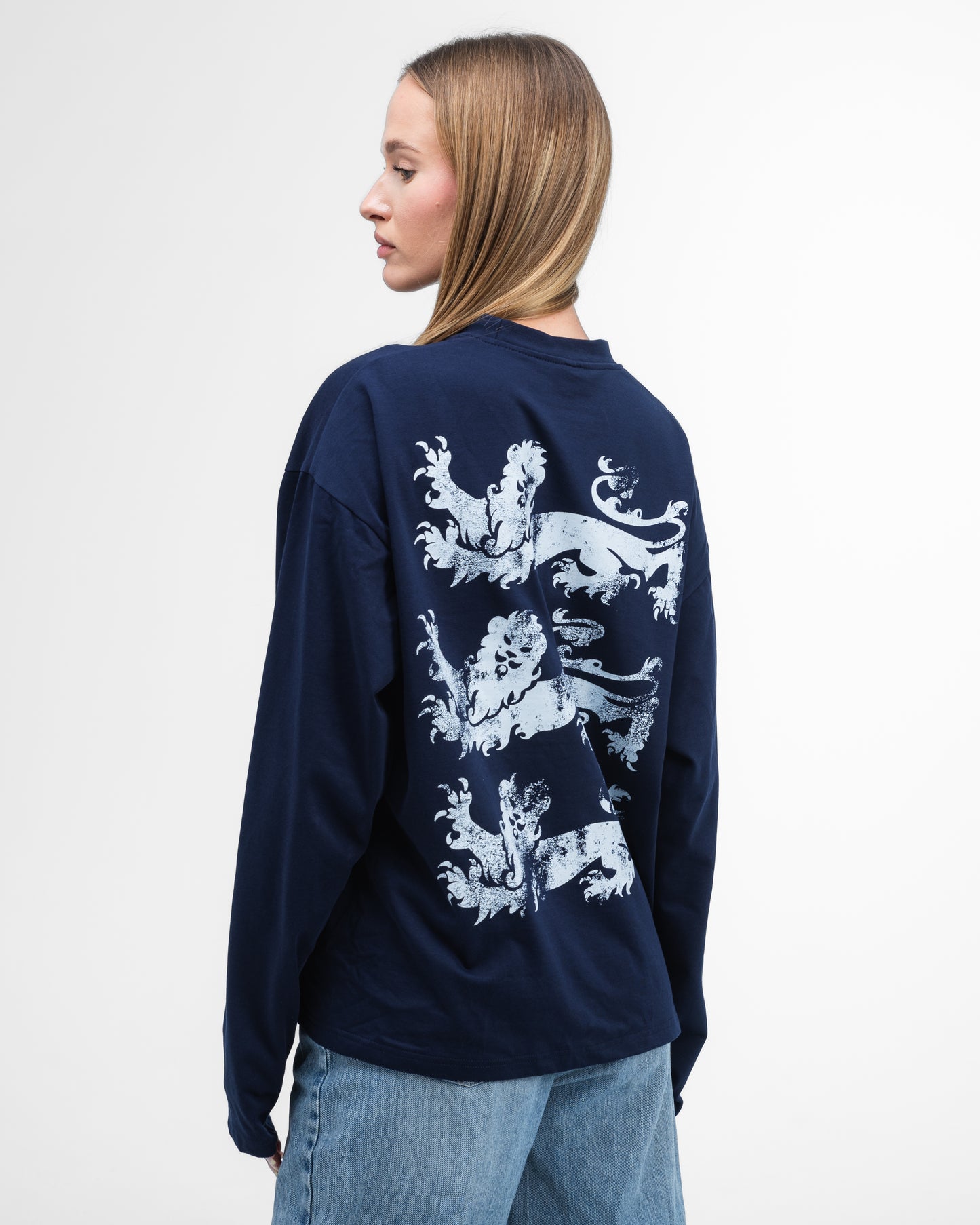 UNSOLVED LION CREST NAVY LONGSLEEVE