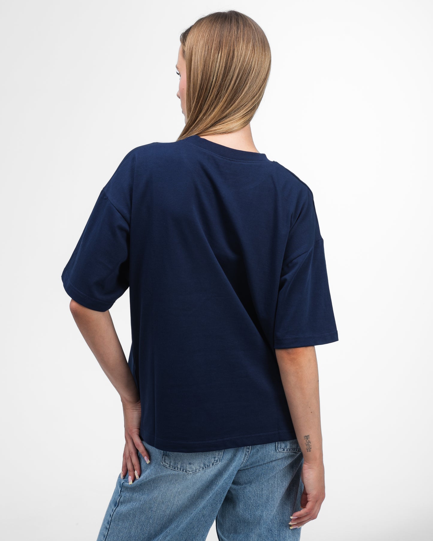 UNSOLVED NAVY T-SHIRT